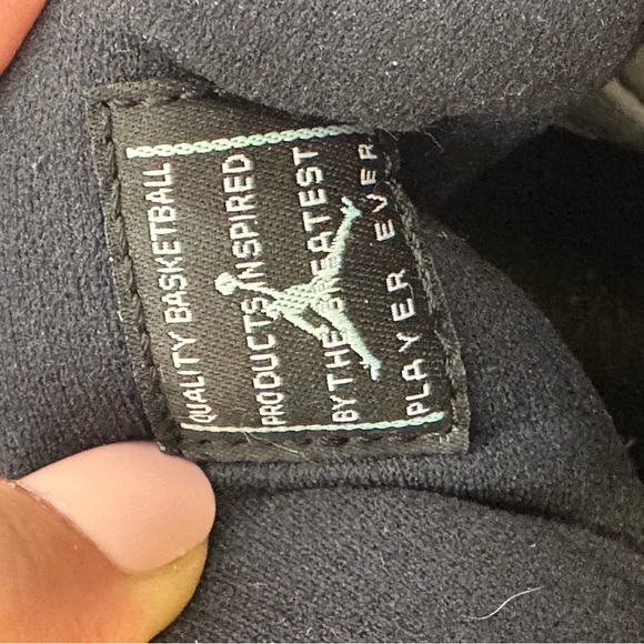 Air Jordan 11 Retro Low “Emerald”‎ Size 11 | White/Black-Emerald Rise W/Box - Picture 8 of 14